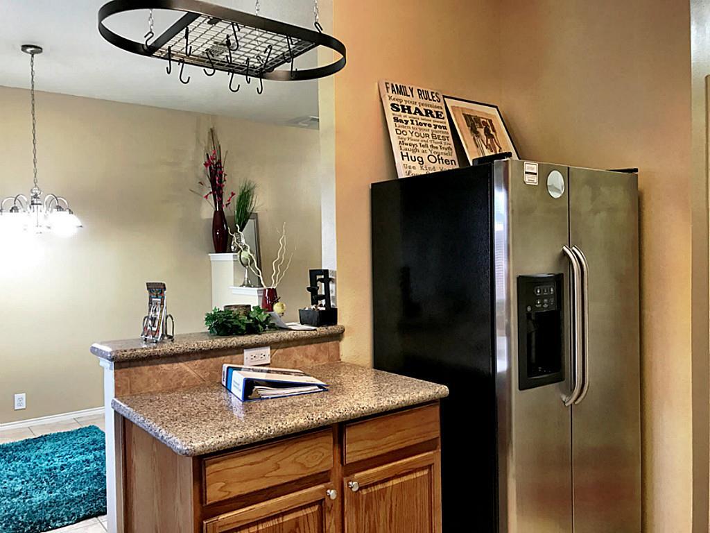 2 Door Refrigerator. - 2810 Legends Crest Drive