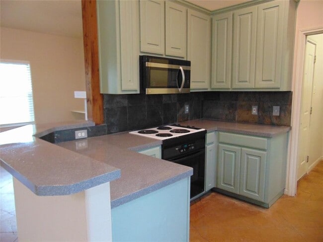 Building Photo - 100A Chestnut Ridge