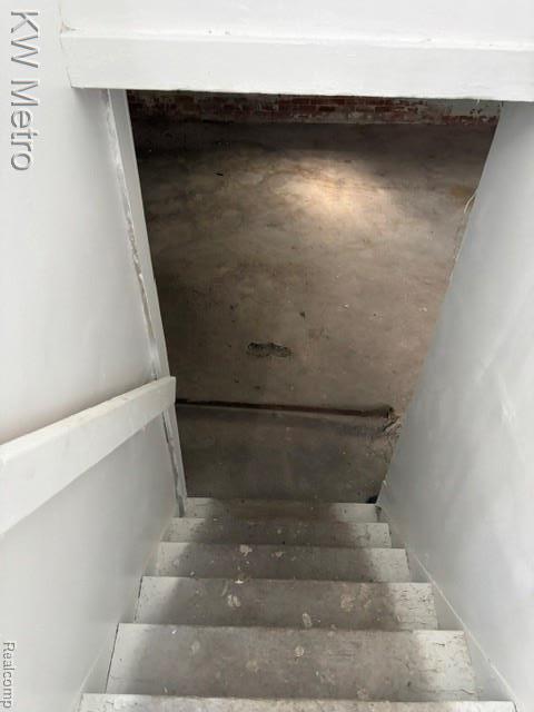 Building Photo - 2952 Elmhurst St