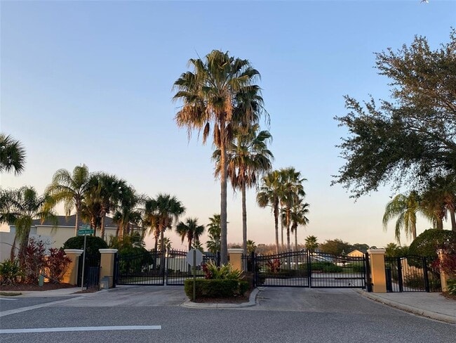 Building Photo - 1308 S Beach Cir