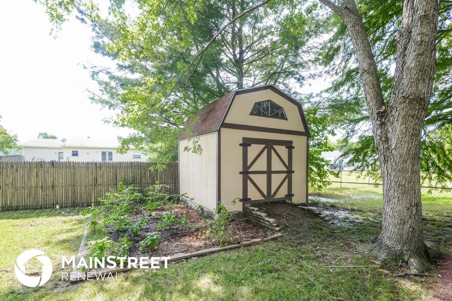 Building Photo - 4009 Hounds Hill Dr