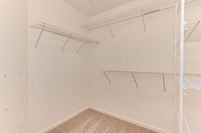 Building Photo - 1231 Pinnacle Dr