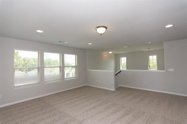 Building Photo - 100 Flat Creek Ct