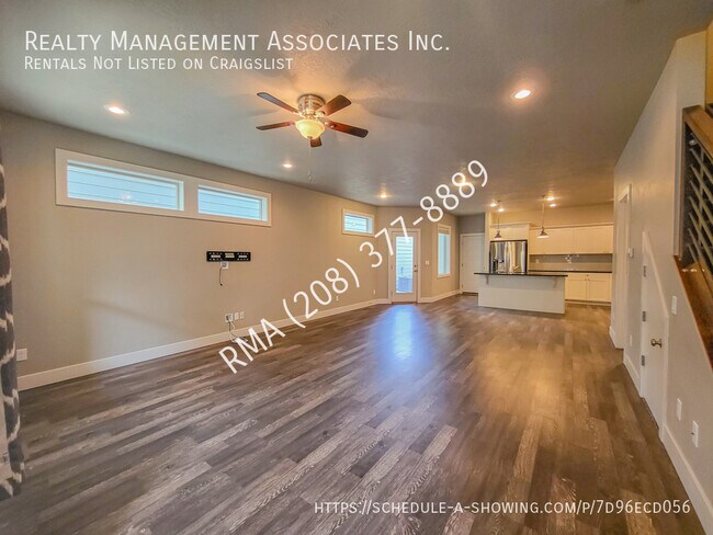 Building Photo - 2663 W Malad St