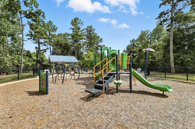 Building Photo - 379 Jewett Meadow Dr