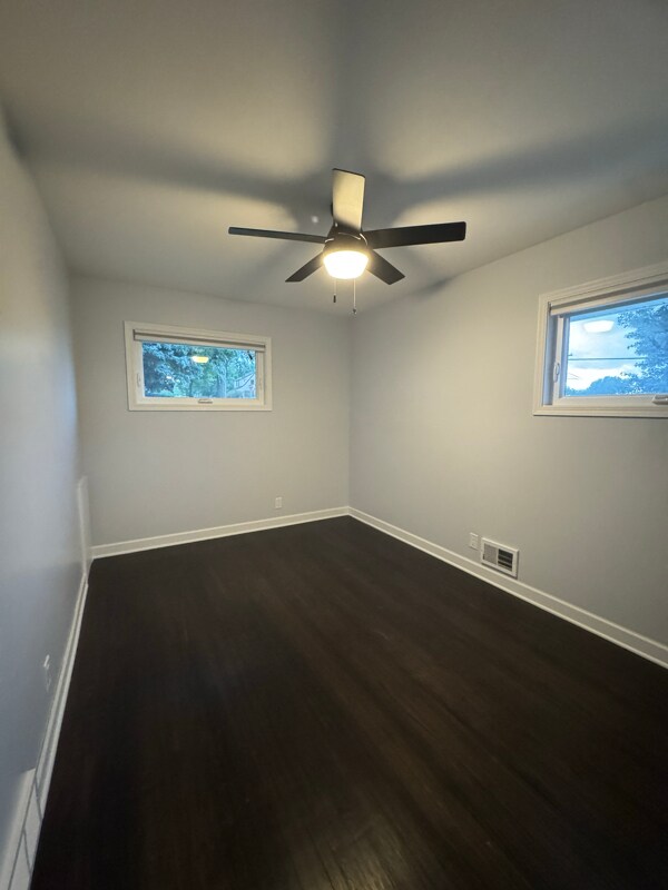 Building Photo - 3303 Johnson St NE