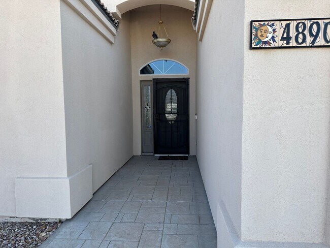 Building Photo - Fully Furnished Short-Term Rental in Fort Mohave-3BD/2BA