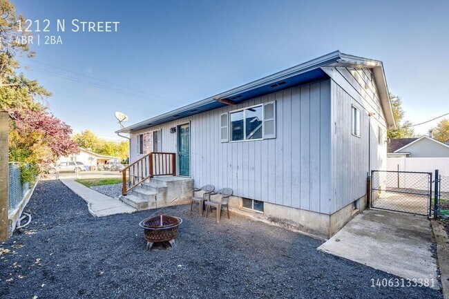 Building Photo - 1212 N Street-