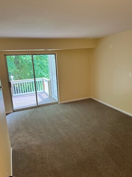 Building Photo - 3315 Johns Ct