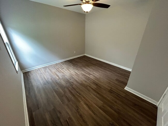 Building Photo - Updated 3/1 House in South Rome- $1,095