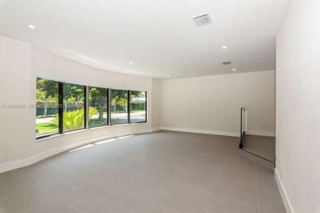 Building Photo - 7001 SW 126th St