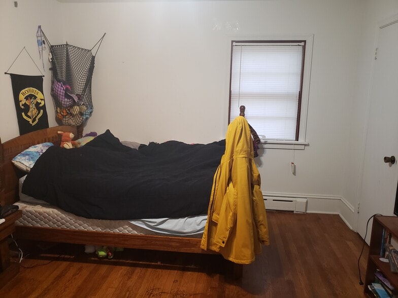 Building Photo - 1001 Shelby Dr