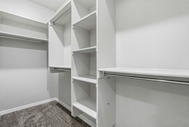 Building Photo - 782 Lemington St