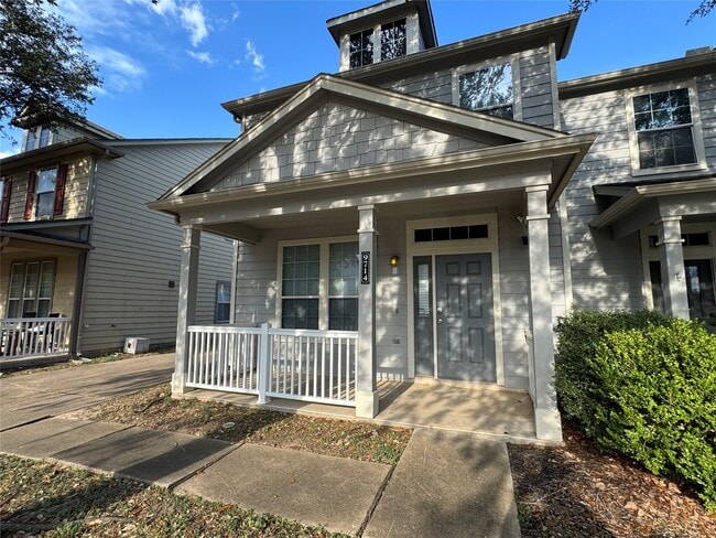 Primary Photo - 9714 Coyote Creek Dr