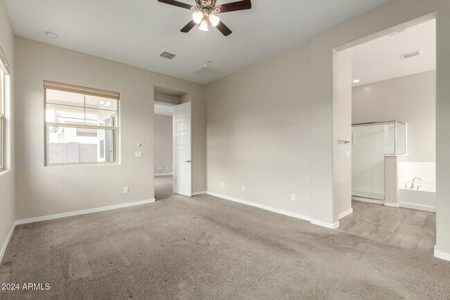 Building Photo - 2082 E Lantana Dr