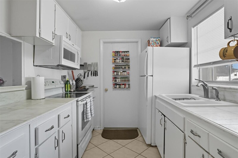 Building Photo - 7923 Woodvine Cir