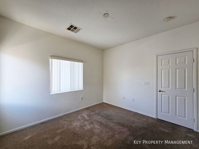 Building Photo - 4005 Pepper Thorn Ave