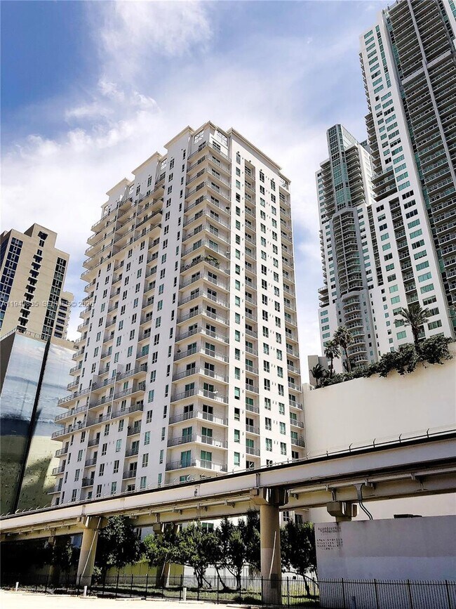 Building Photo - 234 NE 3rd St