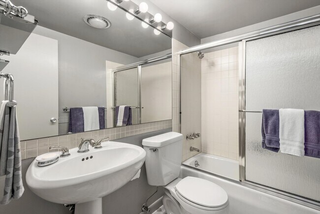 Building Photo - 15 Terrace Dr