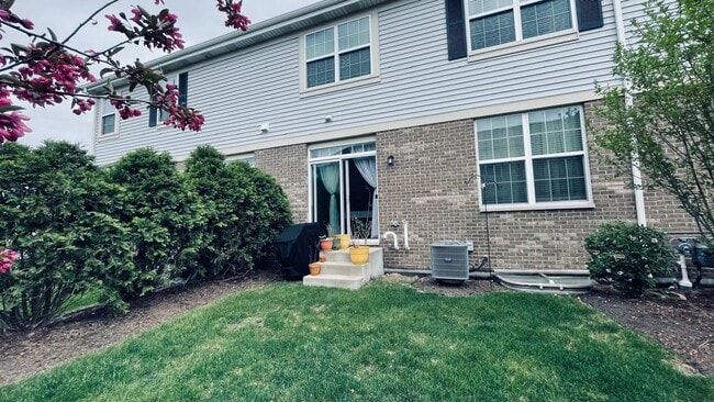 Building Photo - 2972 Henley Ln