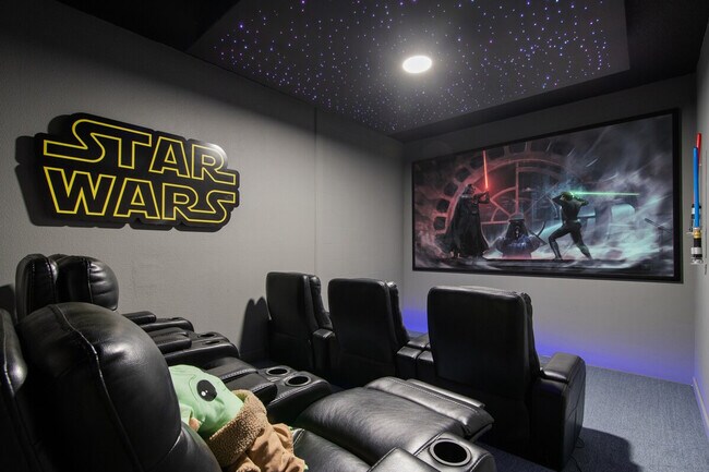 Building Photo - 4761 Kings Castle Cir