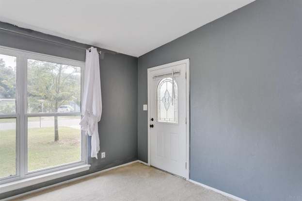 Building Photo - 9 Gentian Dr