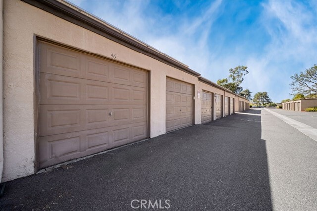 Building Photo - 1046 Calle Del Cerro