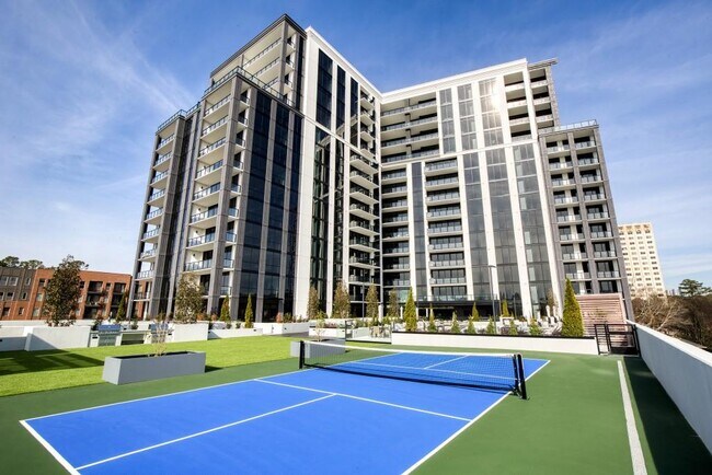 Building Photo - 2425 Peachtree Rd