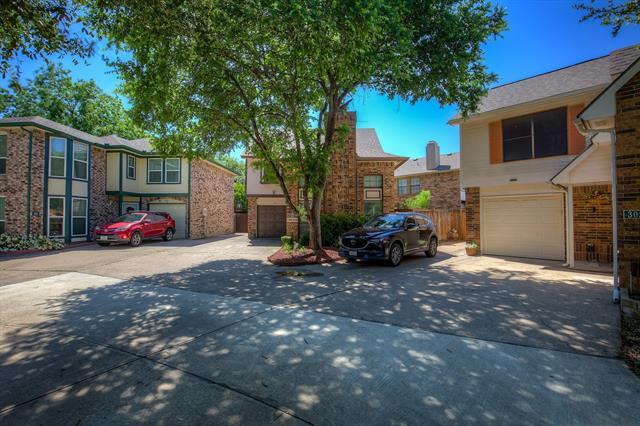 Building Photo - 300 Stoneledge Dr