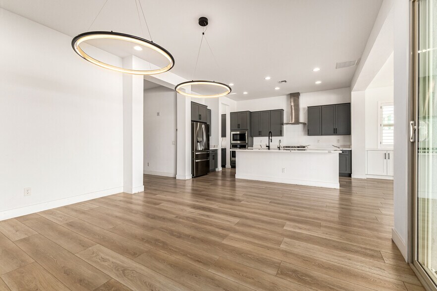 Building Photo - 20954 E Mayberry Rd