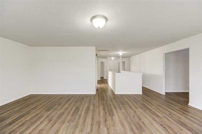 Building Photo - 18434 Ranch View Trail