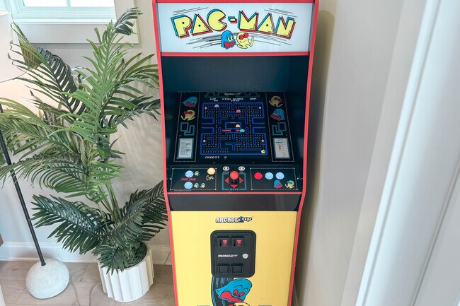 Building Photo - Orange Beach