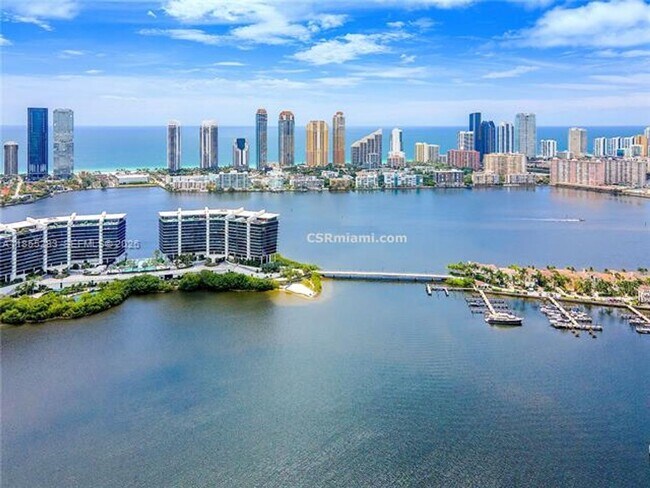 Building Photo - 3255 NE 184th St