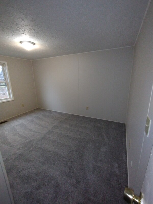 Building Photo - 1085 Catskill Dr