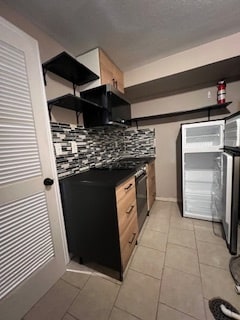 Building Photo - 1131 Avon Ln