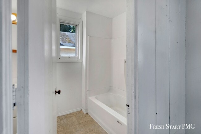 Building Photo - Charming 3-Bedroom Home in the Heart of Ka...