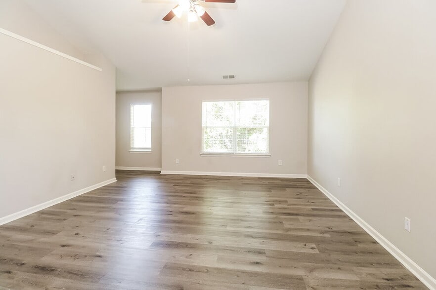 Building Photo - 4002 Chimney Wood Trail
