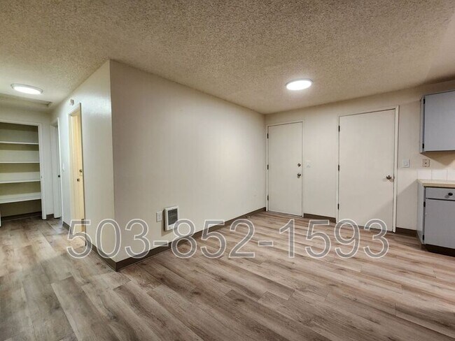 Building Photo - 1829 NE 23rd Ct