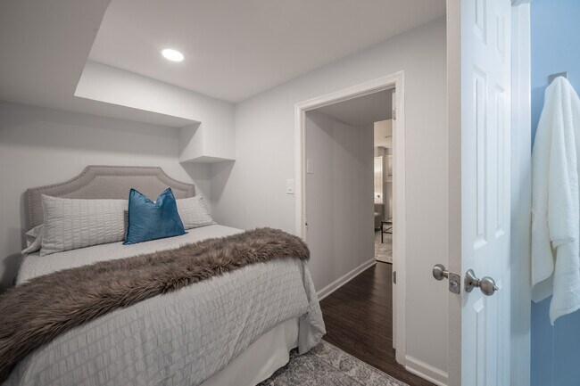 Building Photo - Basement