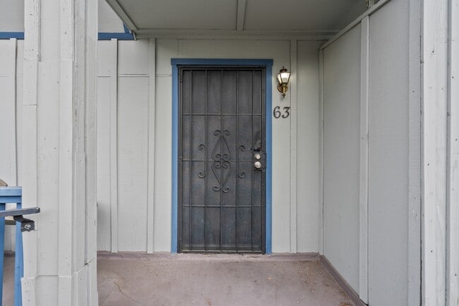 Building Photo - 9346 N Van Nuys Blvd W