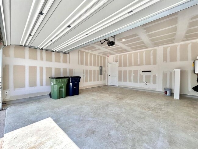 Building Photo - 519 Vantage Dr