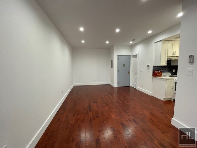 Building Photo - 1165 Fulton St