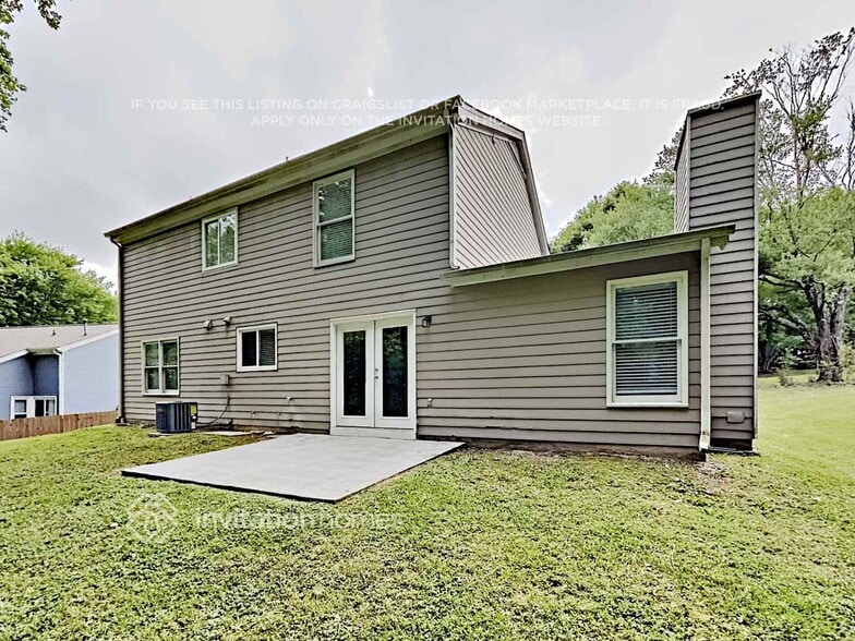 Building Photo - 10430 Meadow Crest Ln