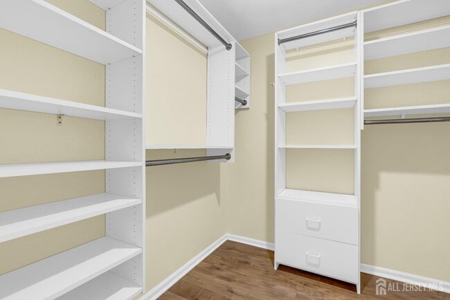 Building Photo - 3604 Springbrook Dr