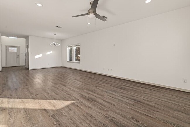 Building Photo - 7538 Keystone Blossom Trl