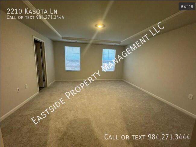 Building Photo - 2210 Kasota Ln
