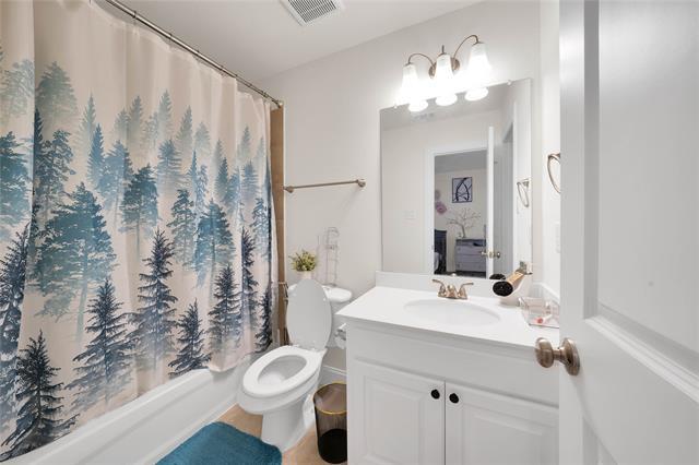 Building Photo - 7117 Prairieside Trl