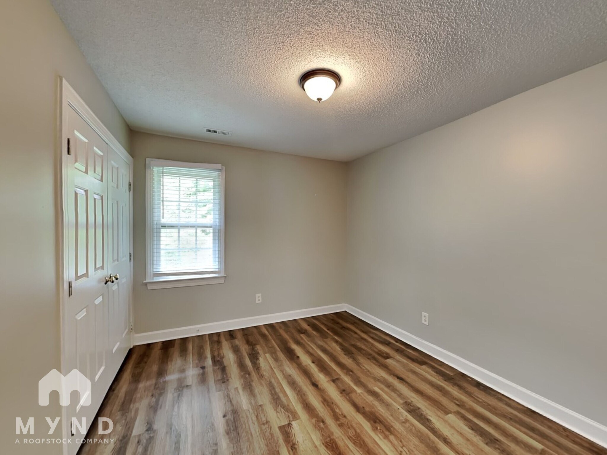 Building Photo - 405 Helleri Ct