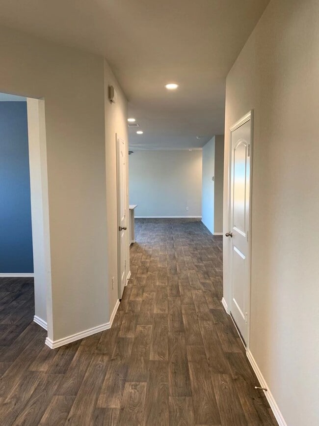 Building Photo - 22730 Busalla Trail