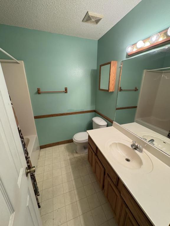 Building Photo - 1508 Beachview Dr